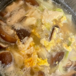 ふわふわで栄養満点！椎茸と卵の中華スープ